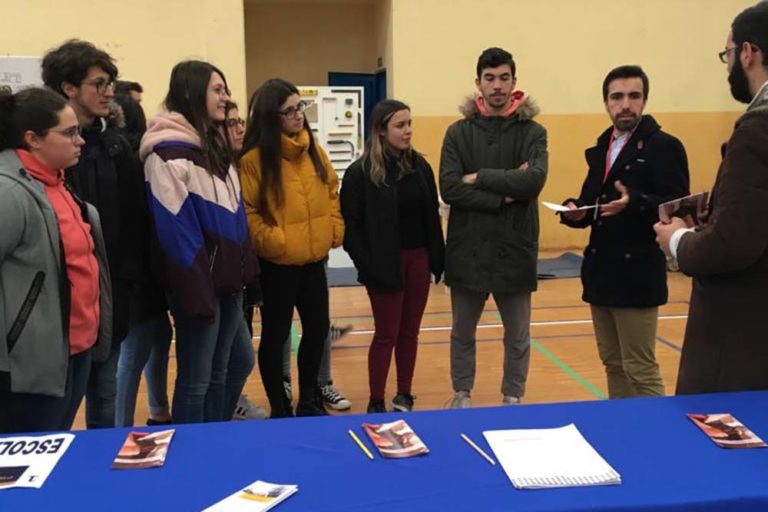 A Escola de Cantería da Deputación, na II Feira de Ensinanzas Profesionais e Artísticas de Ponteareas