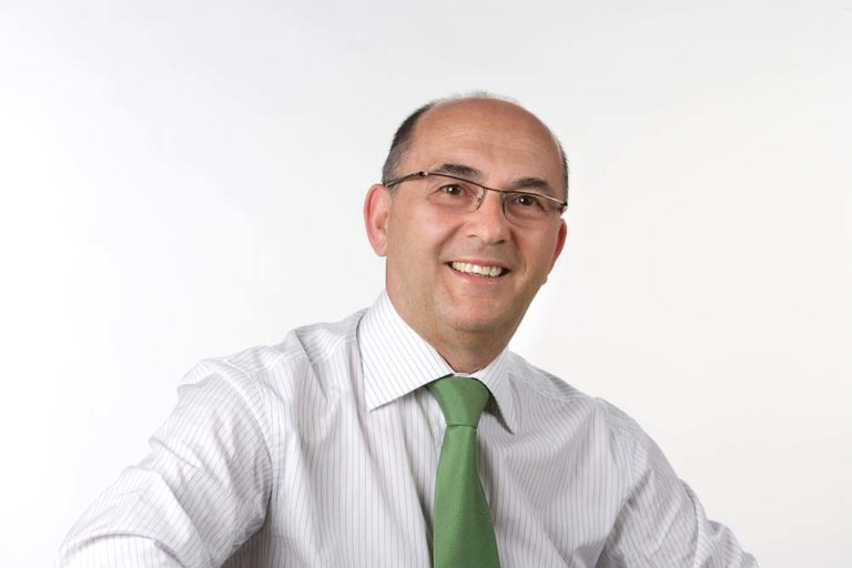 Antonio Fernández Comesaña encabezará a lista de Unión Centrista de Nigrán nas municipais