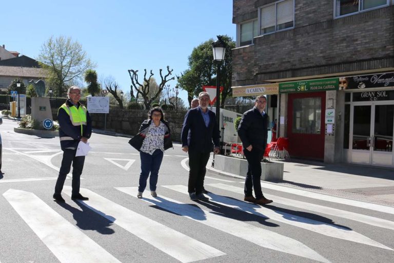 Cores Tourís analiza con veciñanza e comerciantes a reforma da rúa Vilanova na Cañiza