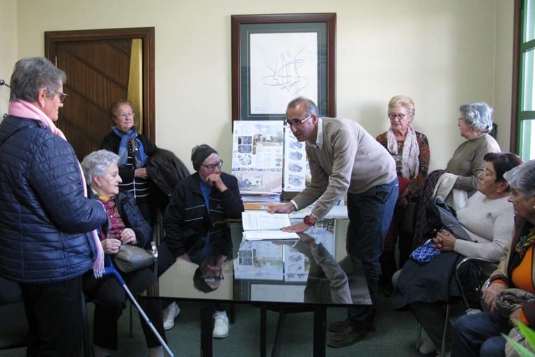 Nigrán reformará as casa dos mestres como local para a terceira idade