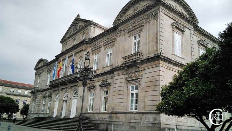 A Deputación planifica o pago fraccionado dos tributos como nova medida de apoio á cidadanía e ás empresas