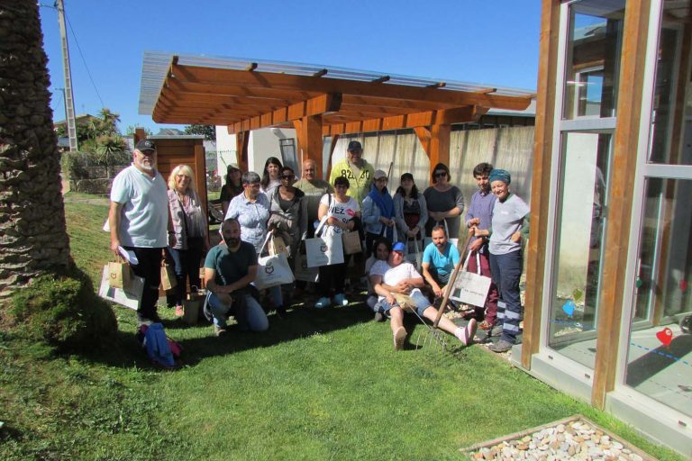 Alumnado do San Xerome da Guarda visita o centro comunitario de compostaxe de Goián