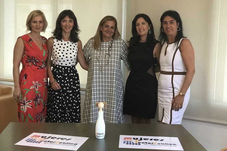 Carmela Silva e Asociación de Mulleres no Sector Público apostan pola formación en igualdade