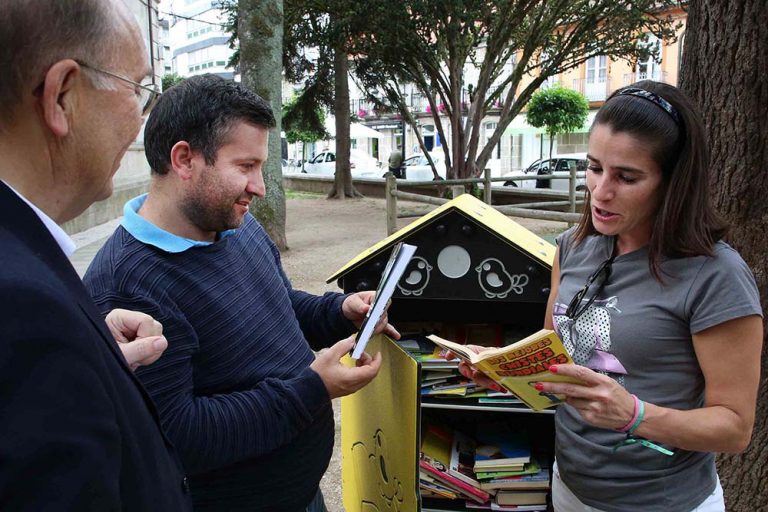 Os libros, en Ponteareas, saen ás rúas