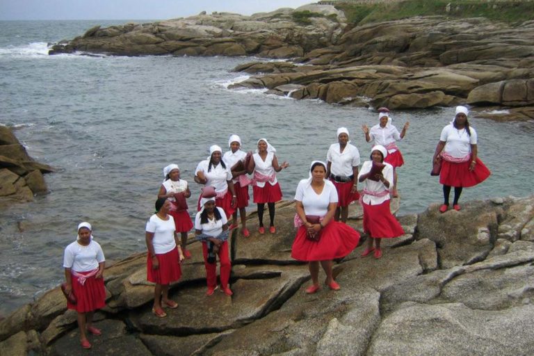 A música de Cabo Verde chega o domingo a Nigrán da man de «Batuko Tabanka»