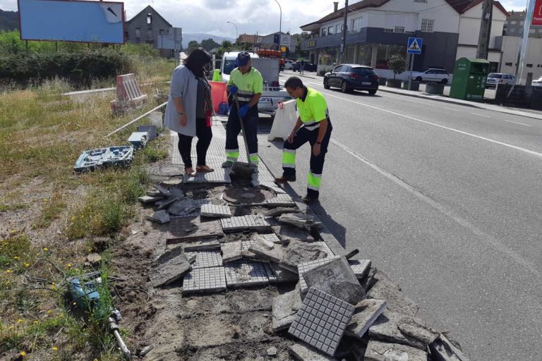 Ponteareas acomete o mantemento de beirarrúas e mellora da accesibilidade
