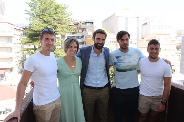 A Deputación homenaxea á triunfadora e triunfadores do mundial de piragüismo