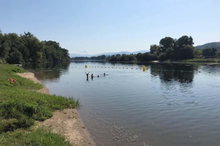 Tui aposta por praias máis seguras e con máis servizos