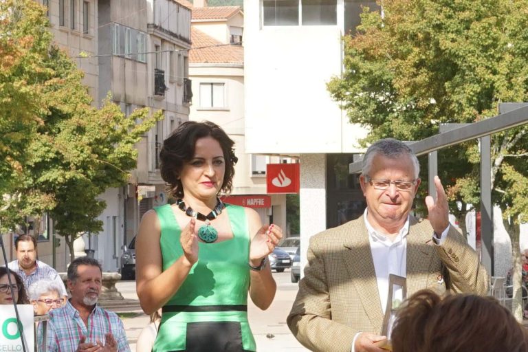 Tomiño recoñece a contribución de José María Gude como mestre e na recuperación da cultura e tradicións