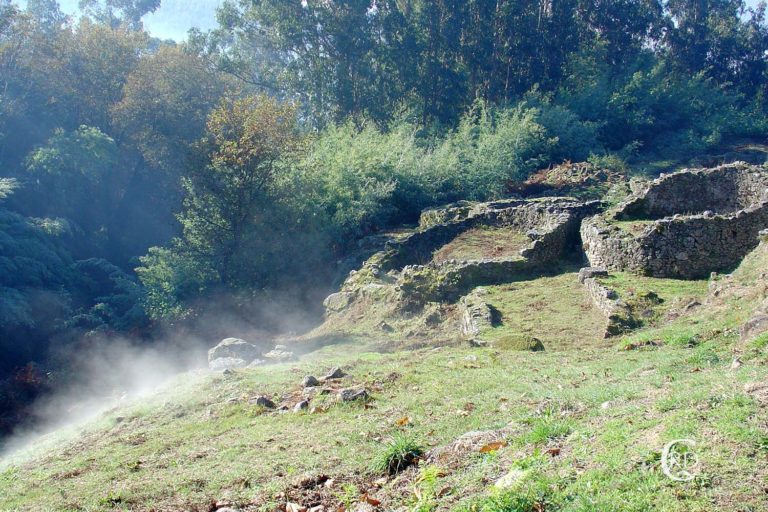 A Asociación do Patrimonio Val do Tea amosa nos colexios de Ponteareas o valor patrimonial da comarca