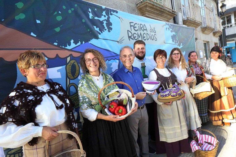 Récord de participación de persoas vestidas de época na Feira dos Remedios