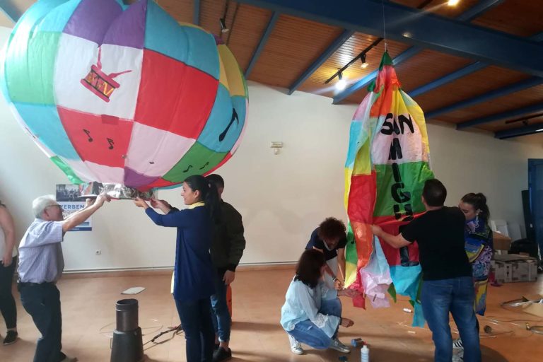 Ponteareas pecha as Festas de Setembro cos tradicionais Globos de San Miguel