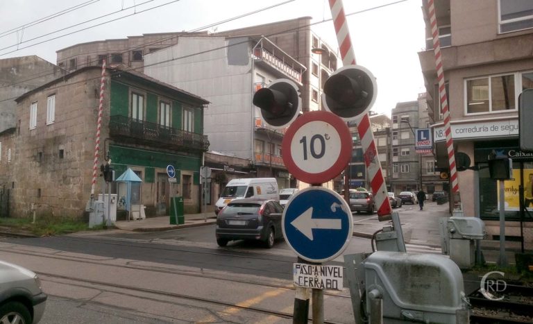A alcaldesa do Porriño reúnese en Madrid con ADIF nun novo intento de suprimir o paso a nivel