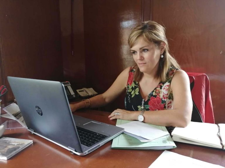 Digna Rivas denuncia a “deslealdade institucional” da Xunta co anuncio da financiación do PXOM