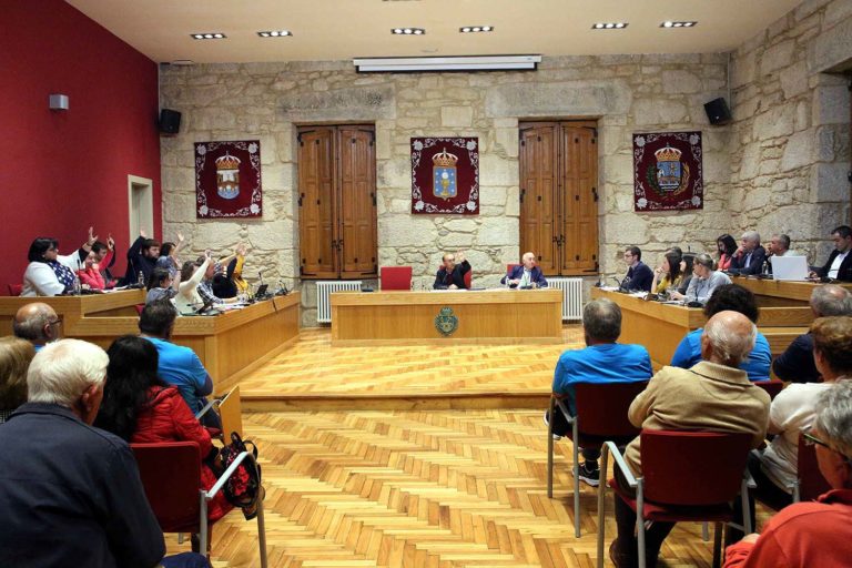 O Pleno de Ponteareas aproba os documentos do PXOM solicitados pola Xunta