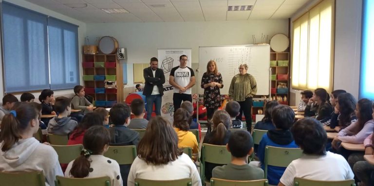 Redondela inaugura «Matemaxia» para fomentar o galego no eido da ciencia