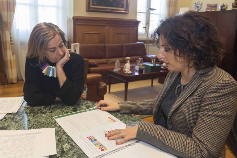 Deputación en Concello de Tomiño repasan a colaboración leal entre ámbalas dúas institucións