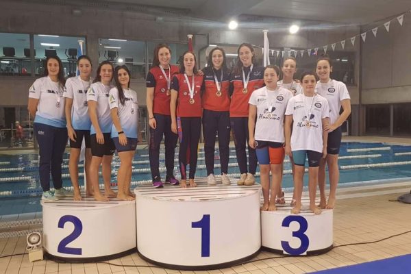 O equipo de relevos 4×200 libre feminino composto por Andrea Domínguez, Carla Faro, Ana Buceta e Iria Lemos, acadou a medalla de bronce
