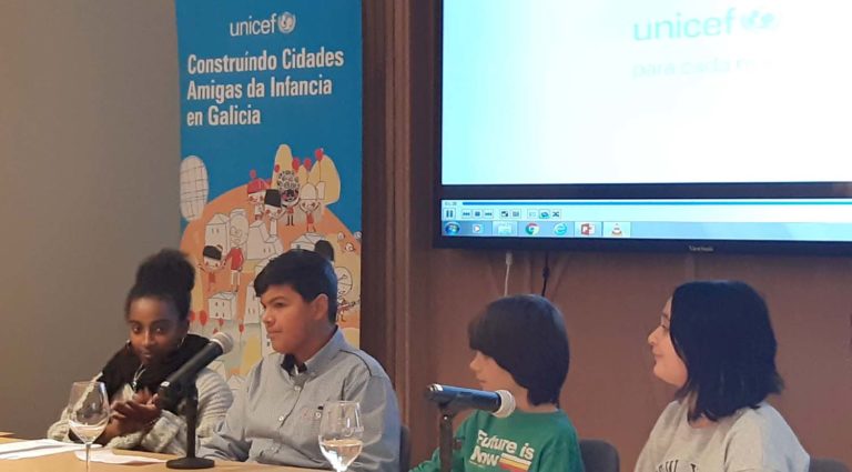 Representantes do Consello da Infancia e da Adolescencia de Ponteareas, nas xornadas «Cidades Amigas da Infancia»