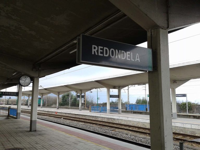 O Goberno de Redondela rexeita o peche das billeteiras da estación de ferrocarril