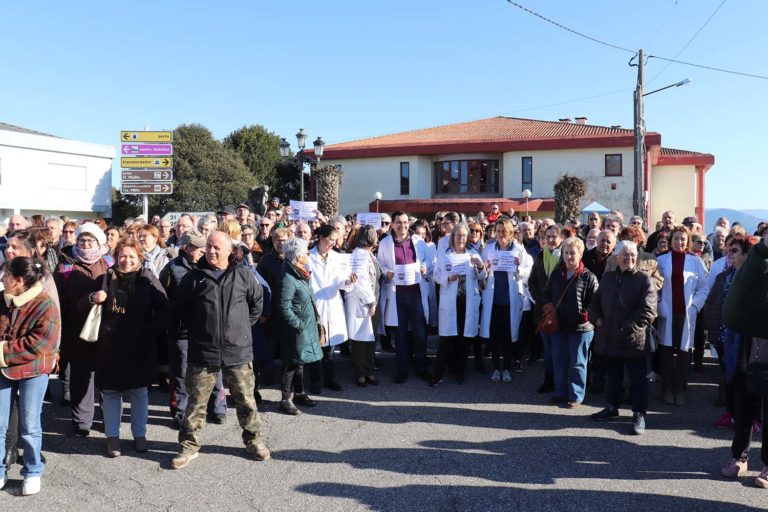 A Corporación Municipal da Guarda expresa o seu rexeitamento “á deficiente atención sanitaria”