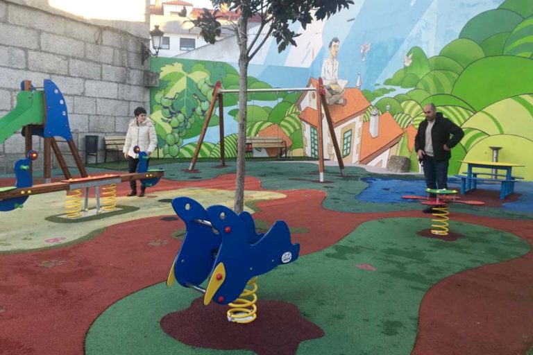 O Rosal acondiciona os parques infantís do Calvario e Pías