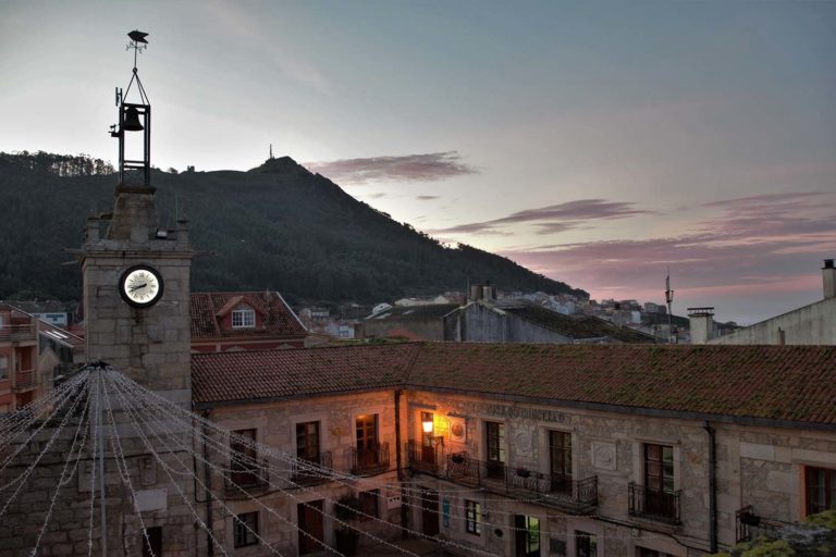 A Guarda recupera a esfera da emblemática «Torre do Reló»