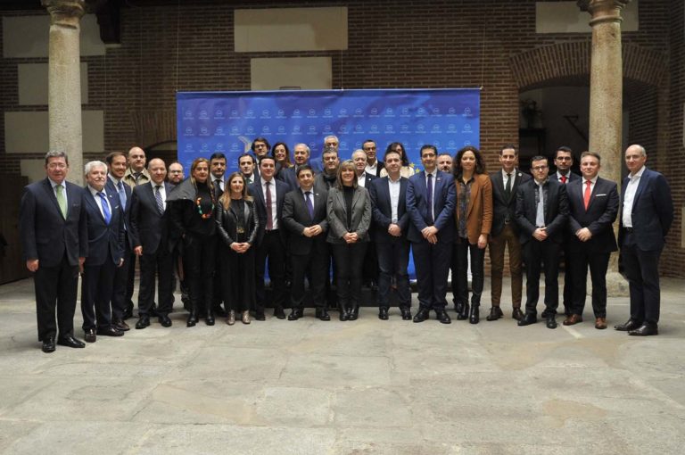 Carmela Silva, na sesión constitutiva da Comisión de Deputación Provinciais  da FEMP