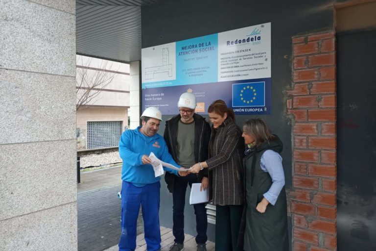 Digna Rivas visita as obras de acondicionamento do novo local de Servizos Sociais