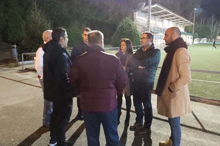 O PP solicitará á Deputación a reforma dos campos de Pardellas e a creción dunha pista de atletismo
