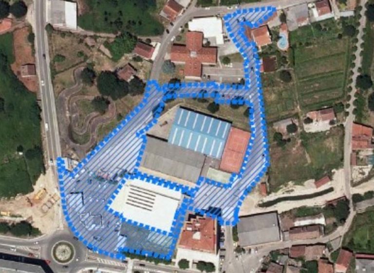 O Goberno ponteareán licita a humanización da contorna do pavillón de deportes e centro de saúde