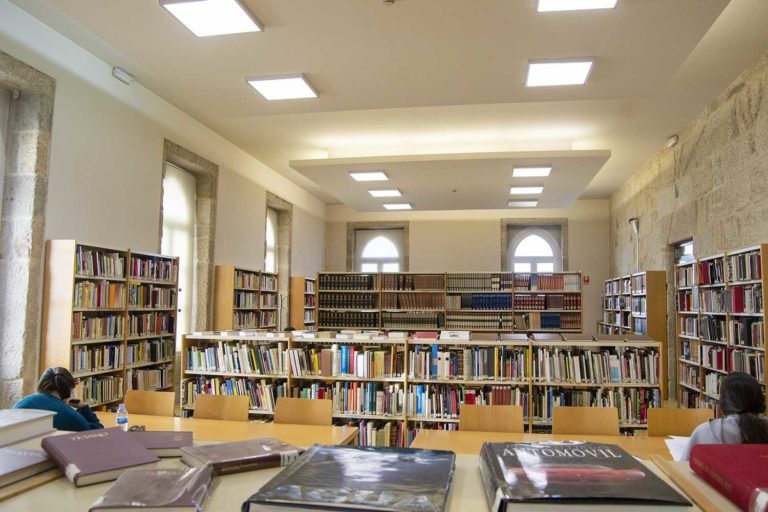Obradoiros de Nadal para nenos e nenas de 5 a 12 anos na Biblioteca Municipal