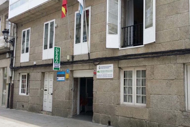 A veciñanza de Ponteareas pode obter o seu certificado COVID e a Chave 365 no Centro de Servizos Sociais