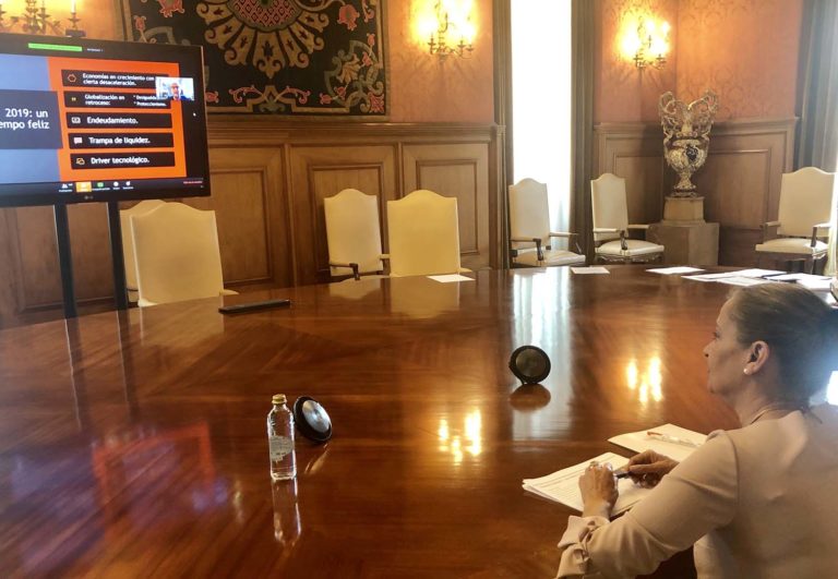 Máis de 200 persoas emprendedoras participaron na ‘Webinar’ co prestixioso divulgador económico José Mª O’Kean