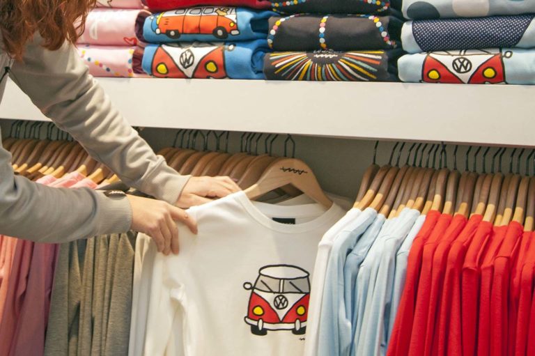 A Deputación pon en marcha ‘Elixe comercio local’ para promocionar o comercio das comarcas e impulsar a súa economía
