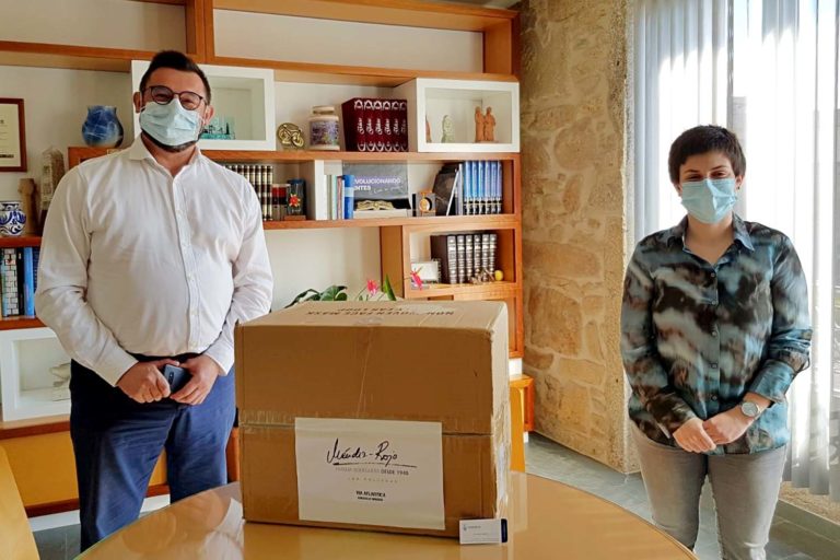 Un grupo adegueiro do Rosal doa 2.000 máscaras cirúrxicas ao Concello