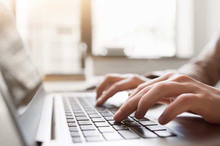 Ponteareas organiza un curso sobre o certificado dixital e trámites coa administración mediante internet