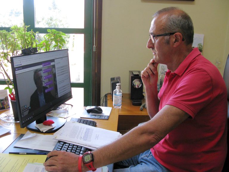 Primeiro pleno telemático na historia de Nigrán para aprobar o  seu orzamento máis social
