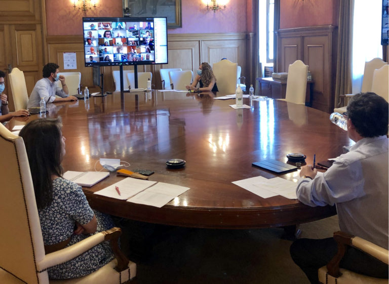 A Deputación acorda cos concellos da provincia a renovación e a ampliación do servizo de administración electrónica