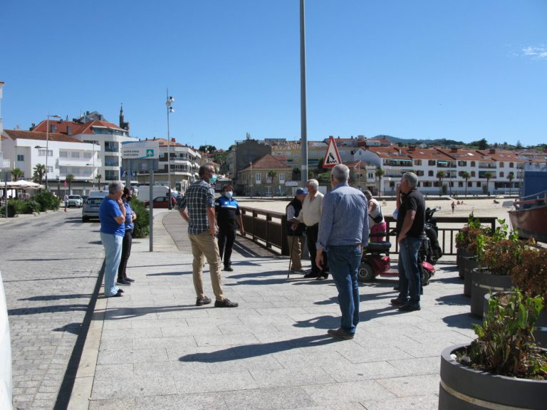 Nigrán recollerá ‘porta a porta’ o lixo dos negocios do porto de Panxón ante a orde “inmediata” da Xunta de retirar os contedores do espazo portuario