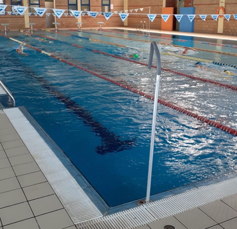 A Piscina Municipal do Porriño estará aberta tamén no mes de agosto