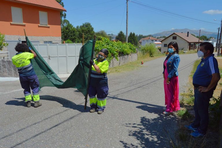 Mos intensifica a limpeza viaria e de zonas verdes este verán