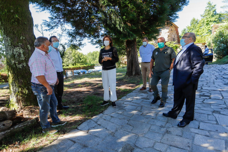 A posta en valor da senda botánica e mellora do parque infantil de Circos, dous atractivos para potenciar o turismo sostible no Monte Aloia