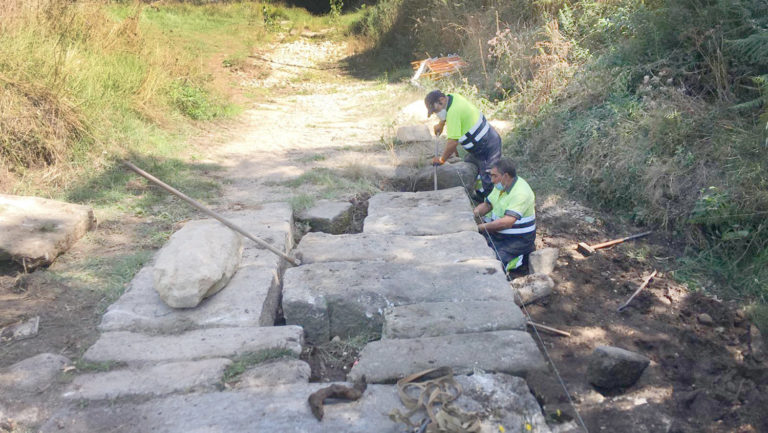 O Concello arranxa a ponte do Urgal tras obter os permisos da Confederación Hidrográfica