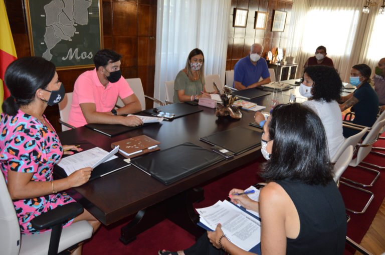 O programa de emprego ‘Mocidade no Camiño’ dará traballo e formación a 16 mozos durante un ano
