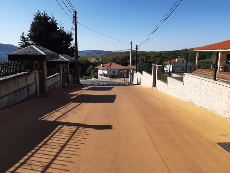A Deputación constrúe unha senda peonil en Covelo e transforma a estrada provincial 5105 Maceira-A Graña nun espazo seguro
