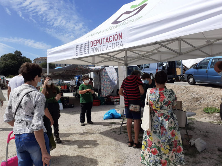 A Deputación cualifica de “éxito absoluto” a carpa informativa do programa ‘Revitaliza’ instalada en Tui