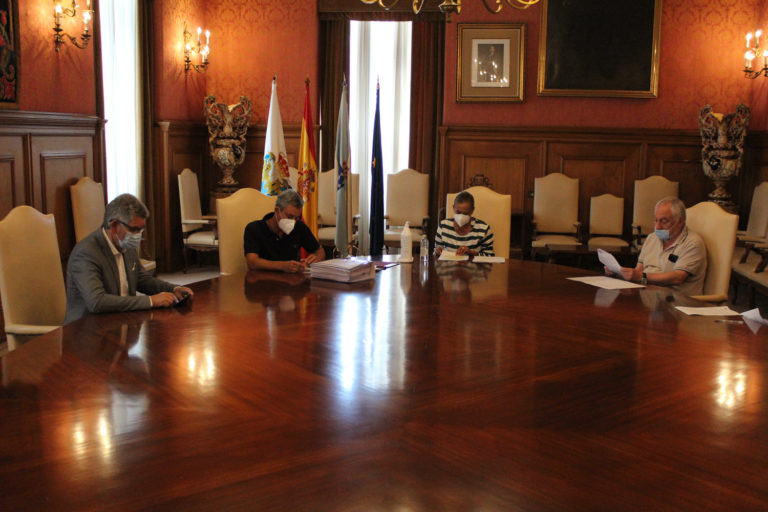 A Deputación aproba novas axudas en Igualdade e prevención da violencia machista que beneficiarán a 44 concellos da provincia