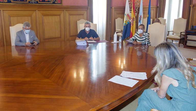 A Deputación aoproba 1,5 millóns de euros en investimentos para 12 concellos da provincia