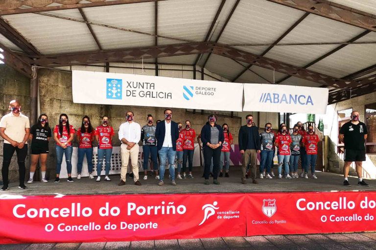 Presentado o primeiro equipo do Balonmán Porriño feminino que comeza a súa tempada o vindeiro sábado